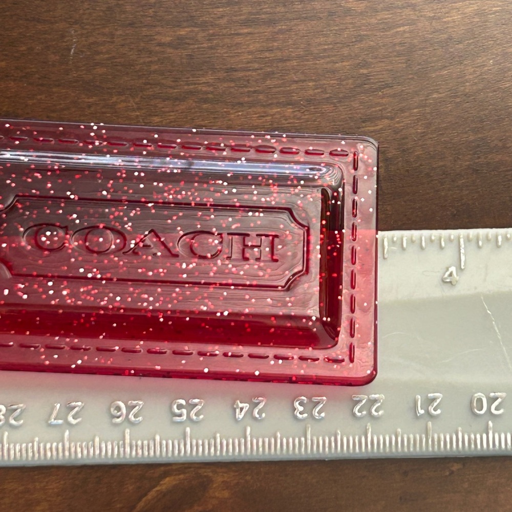 Vintage Coach Poppy hang tags. Raspberry glitter acrylic & patent leather. - Picture 6 of 10